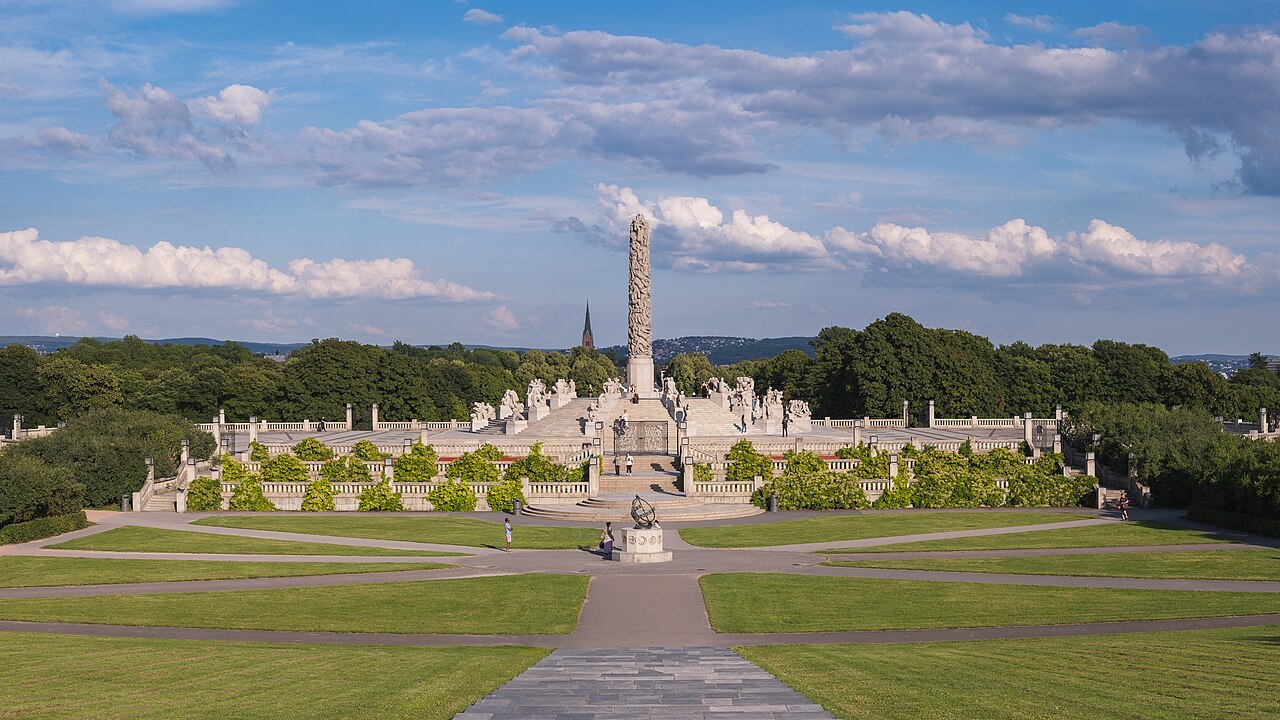 Vigeland Sculpture Park - Panoramic view towards the Monolith, Oslo, Norway.jpg